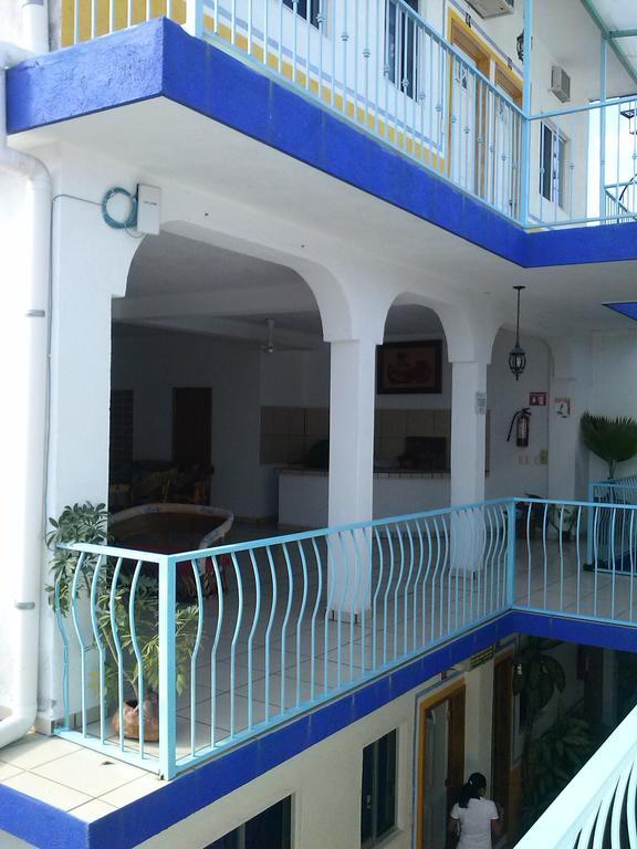 Hotel Sarabi Barra de Navidad Exterior photo