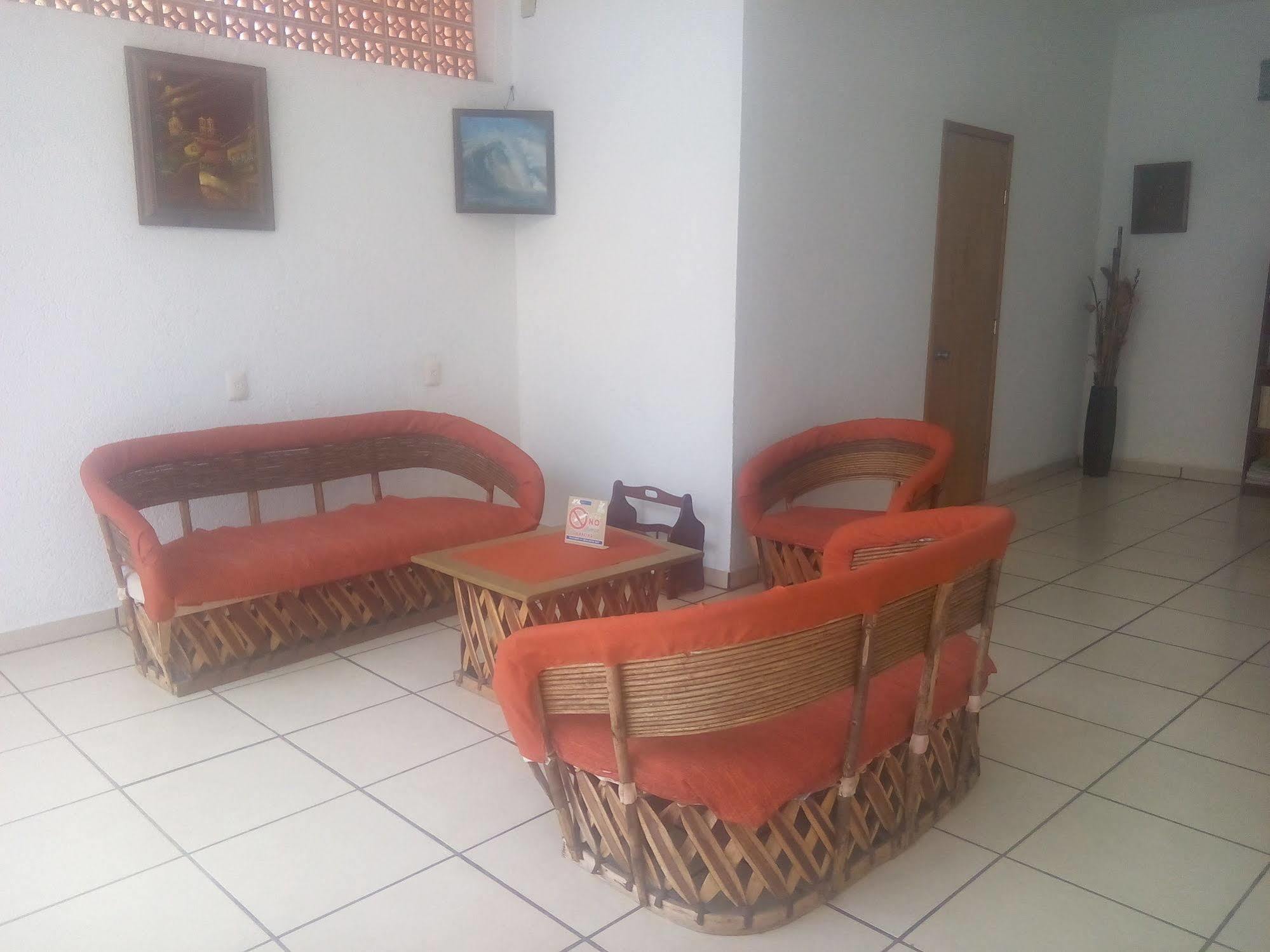 Hotel Sarabi Barra de Navidad Exterior photo